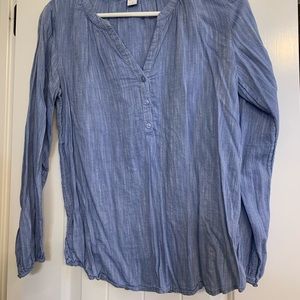 Size small light blue shirt